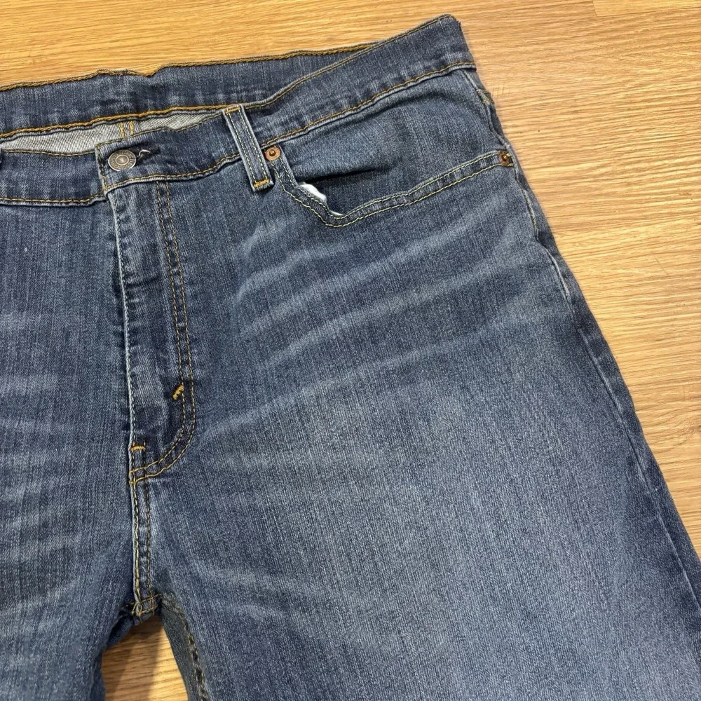 Levis see pictures